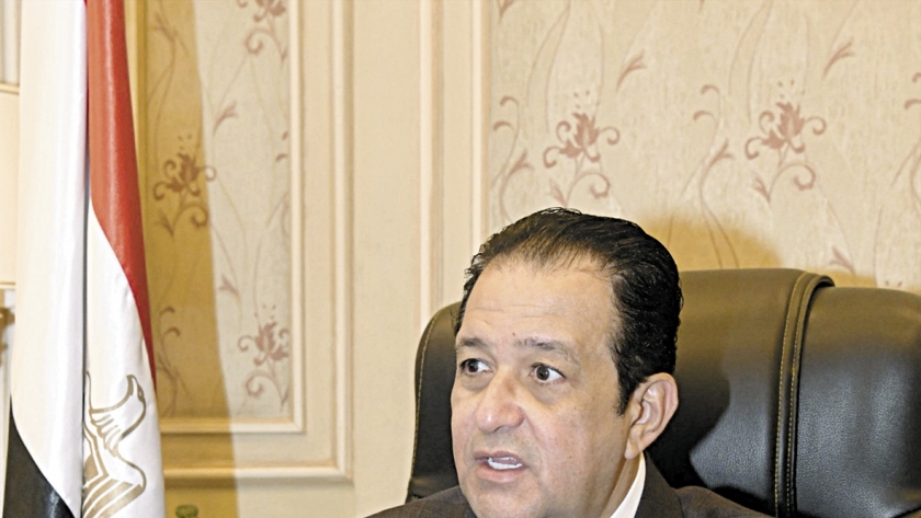النائب علاء عابد رئيس لجنة النقل والمواصلات ونائب رئيس البرلمان العربي