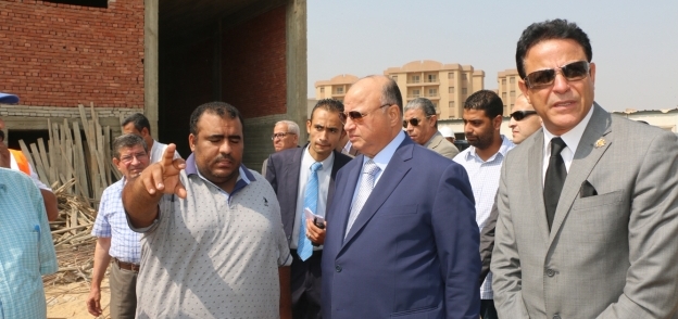 محافظ القاهرة يتفقد سوق التونسى