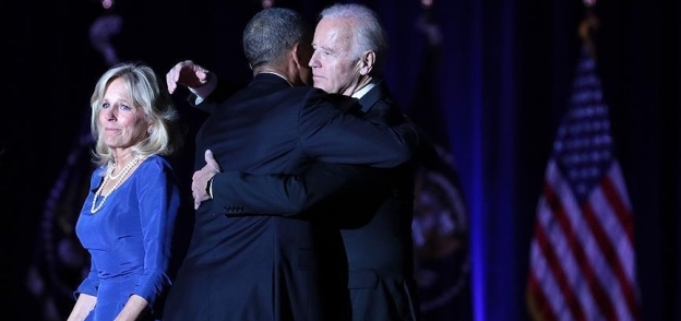 أوباما يكرم بايدن بأرفع وسام رئاسي مدني أمريكي