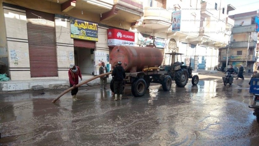 رفع مياه الامطار من شوارع كفر الشيخ