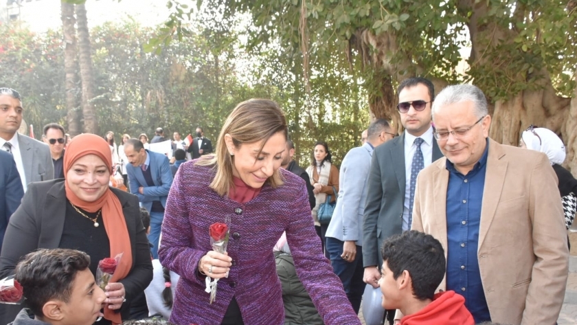 الدكتورة نيفين الكيلاني وزيرة الثقافة في متحف محمود مختار