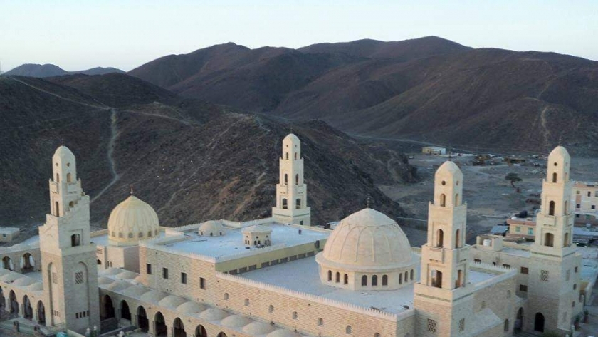 مسجد أبو الحسن الشاذلي جنوب البحر الأحمر