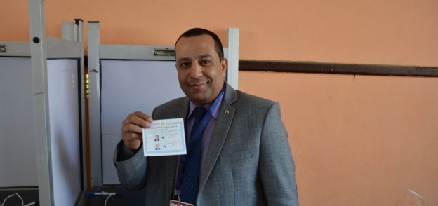 أحمد عبدالهادي المتحدث الرسمي لشركة المترو يدلى بصوته فى الانتخابات الرئاسية