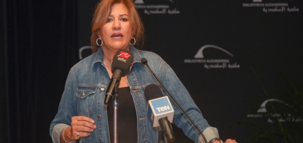 هدى عبدالناصر: حصلت علي تسجيلات صوتية للجلسات السرية لوالدي