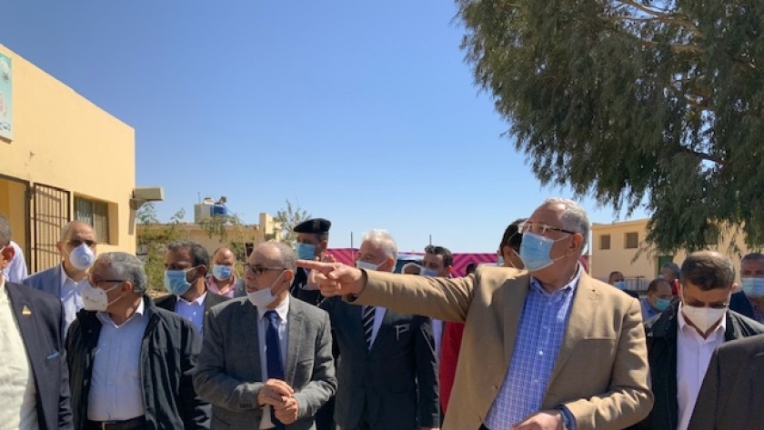 زيارة الوزير لمدينة الطور