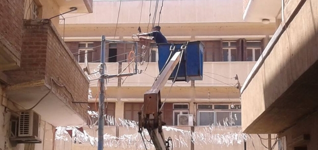 الخط الساخن لأعطال الكهرباء في محافظة بني سويف - تعبيرية