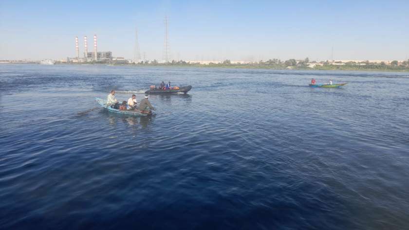 محاولات إنقاذ بنهر النيل