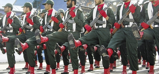قوات من الحرس الثورى الإيرانى فى استعراض عسكرى سابق