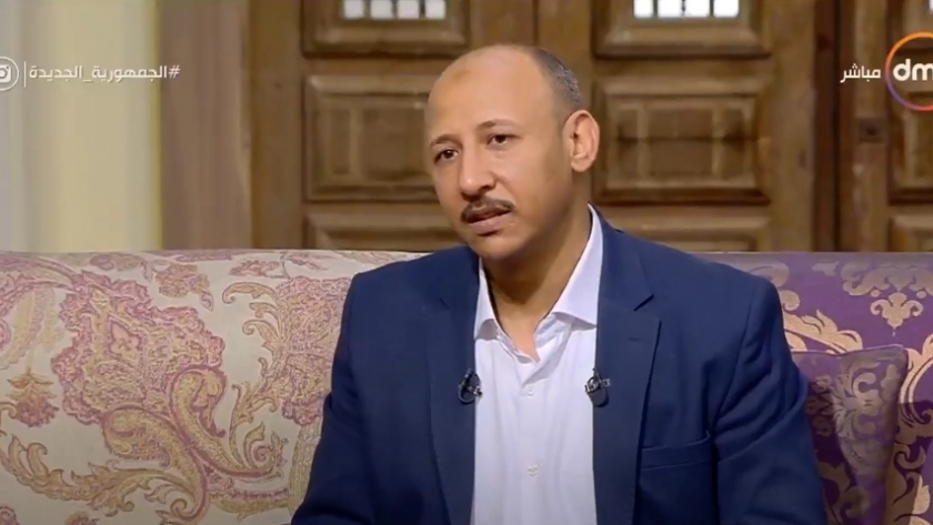الكاتب الصحفي طارق صبري