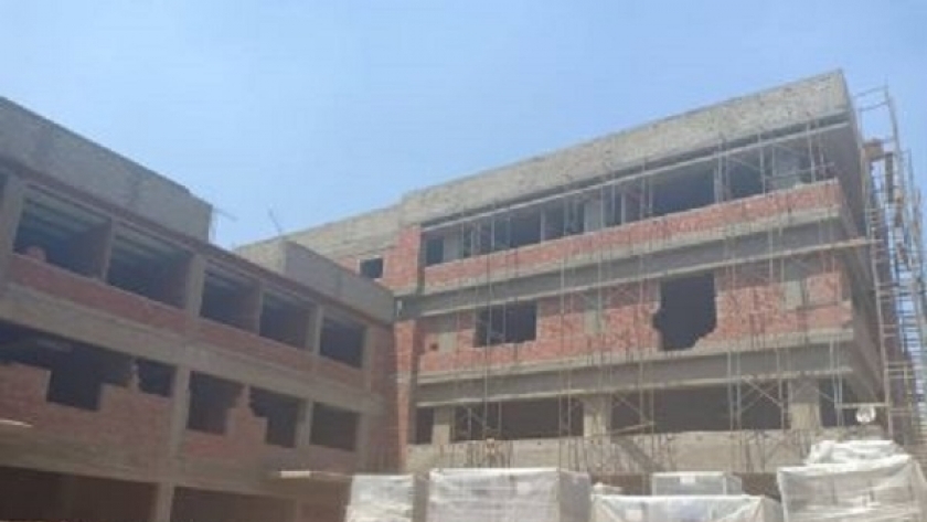مستشفى القناطر بالقليوبية أحد المشروعات المتعثرة