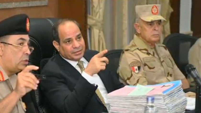 الرئيس السيسي خلال حضور كشف الهيئة لطلاب الحربية والمعاهد العسكرية