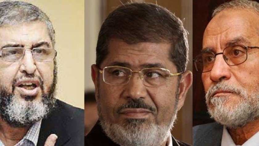 الرئيس المعزول محمد مرسي وبديع والشاطر