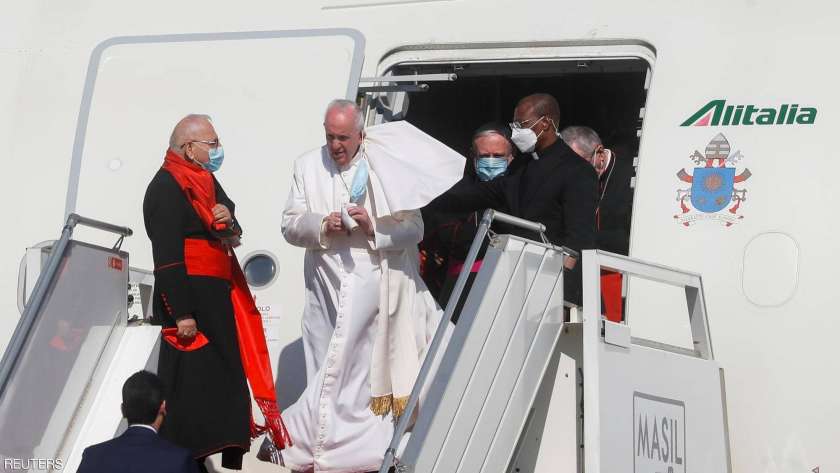 وصول بابا الفاتيكان إلى العراق