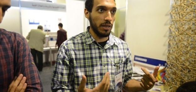 أحمد أسامة خليفة، الطالب بالفرقة الرابعة بكلية الهندسة جامعة عين شمس