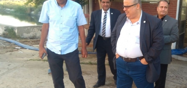 الدكتور مصطفى أبوزيد - رئيس مصلحة الميكانيكا يزور محطات غرب الدلتا