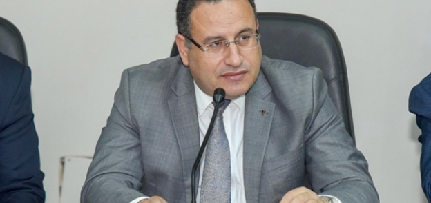 الدكتور عبدالعزيز قنصوة محافظ الإسكندرية