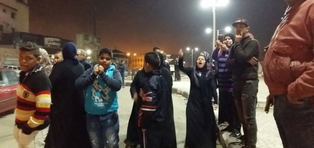 أمهات المقبوض عليهم فى بورسعيد يتظاهرن