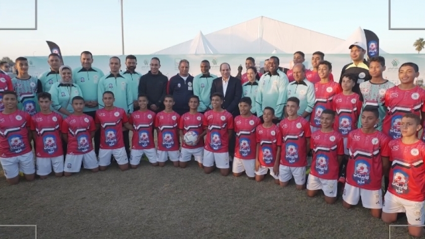 الرئيس السيسي مع أبطال «كابتيانو مصر»