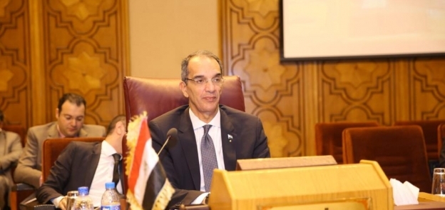 عمرو طلعت وزير الاتصالات والتكنولوجيا