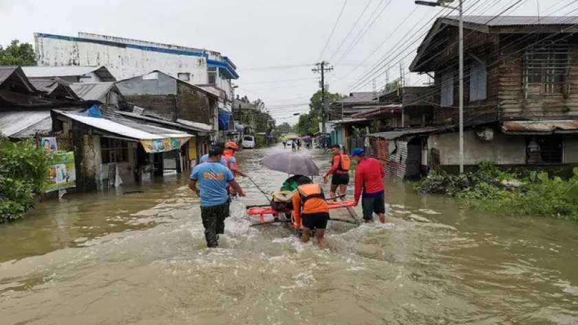 عملية إجلاء في «مقاطعة ليتي» جنوب الفلبين