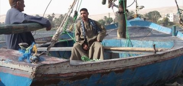 أهالي ضحايا "معدية كفر الشيخ" يطالبون بحقوق الضحايا في وقفة على شاطئ النيل