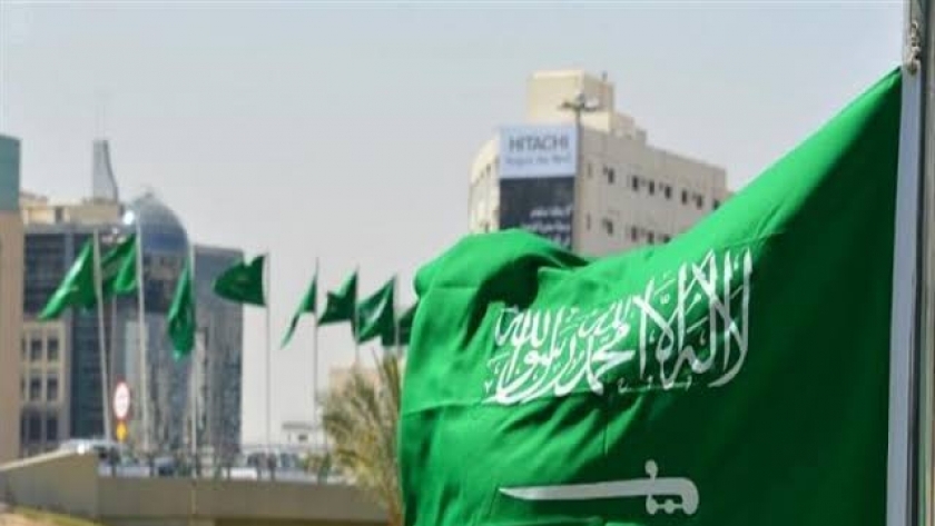 السعودية تعتمد أخذ جرعتين من لقاحين مختلفين لكورونا
