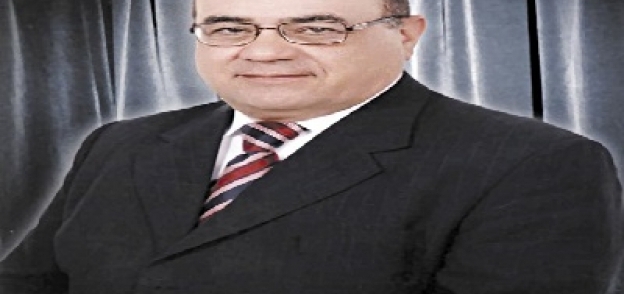 الدكتور مصطفى بسطامي