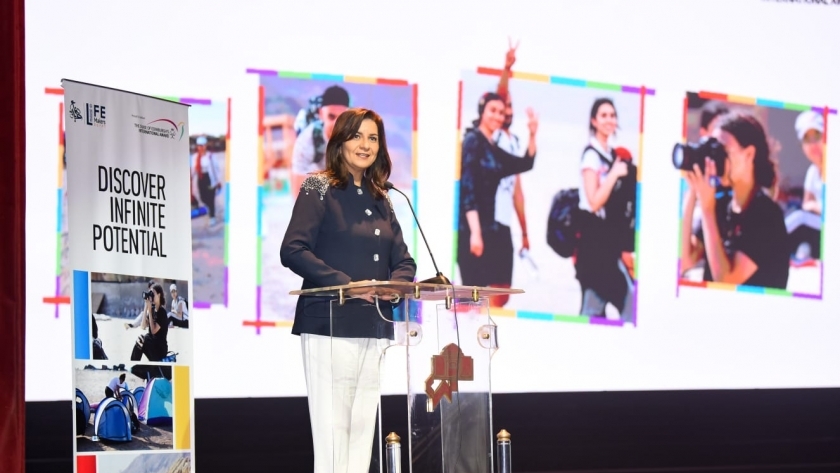 وزيرة الهجرة تحضر حفل تخرج 300 طالب مصري حصلوا على جائزة «دول إدنبرة»