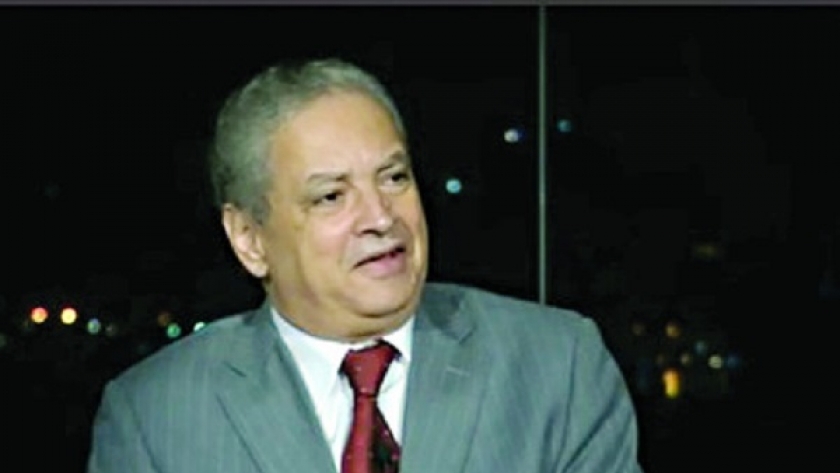 الدكتور إكرام بدر الدين، أستاذ العلوم السياسية بجامعة القاهرة