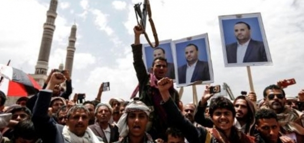 مقتل عشرات المتمردين الحوثيين بينهم قياديان في غارة على صنعاء