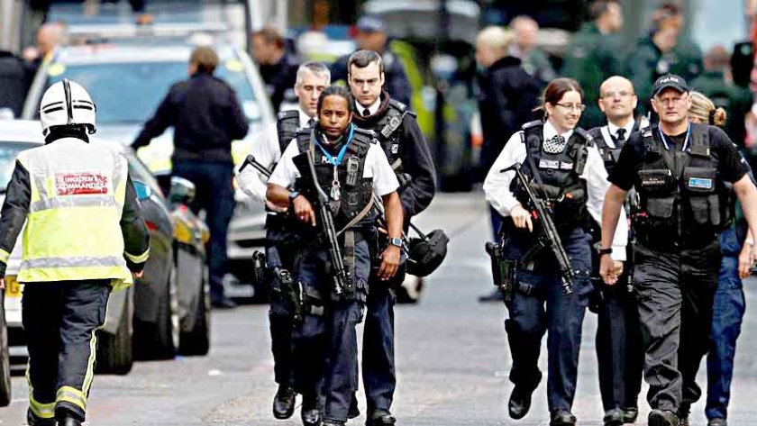 عناصر من الشرطة البريطانية