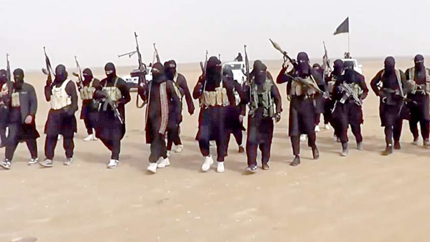عناصر من تنظيم «داعش» الإرهابي