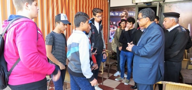 مدير أمن الإسماعيلية ينبه على أصحاب المقاهى والبلايستيشن بعدم استقبال طلاب المدارس.