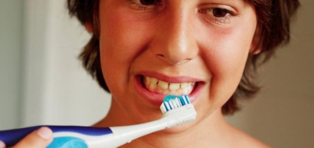تنظيف الأسنان ليس كافياً لإزالة الروائح الكريهة من الفم