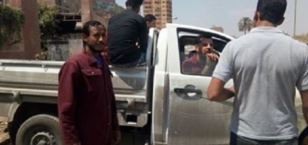 عمال شركة الغاز بشارع السودان يشاركون في الاستفتاء "لازم الكل يشارك"