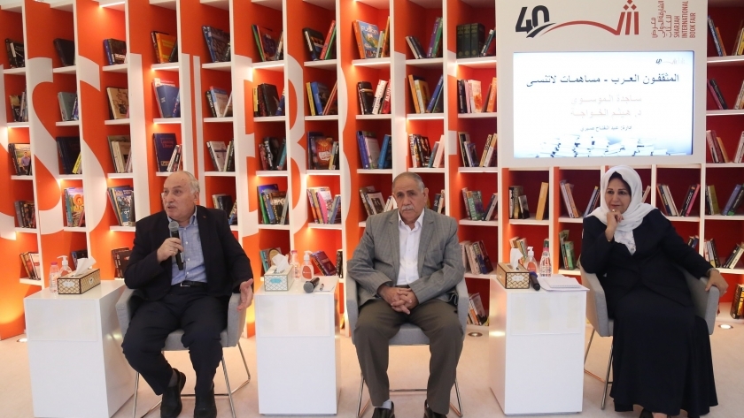 جلسة  اتحاد كتاب وأدباء الإمارات