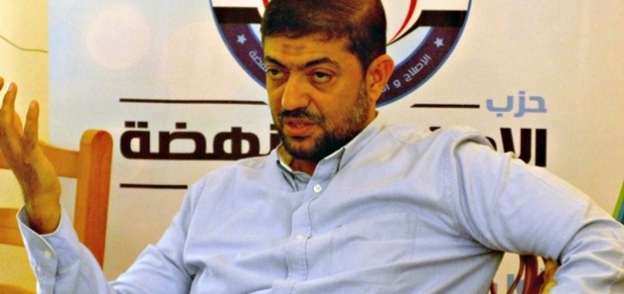 الدكتور هشام عبد العزيز رئيس حزب الإصلاح والنهضة