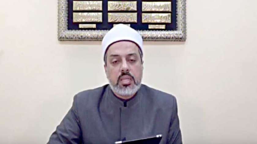 الدكتور أحمد ممدوح أمين الفتوى بدار الإفتاء