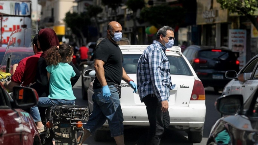 آمال الحكومة المصرية في مواجهة فيروس كورونا مازالت معلقة بوعي المواطنين