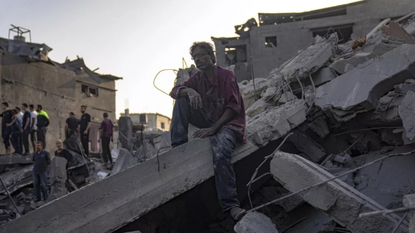 غزة تحت القصف لليوم الـ36 على التوالي