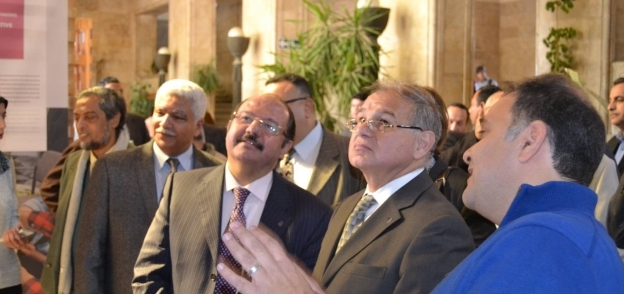 رئيس جامعة الاسكندرية بافتتاح معرض هندسة