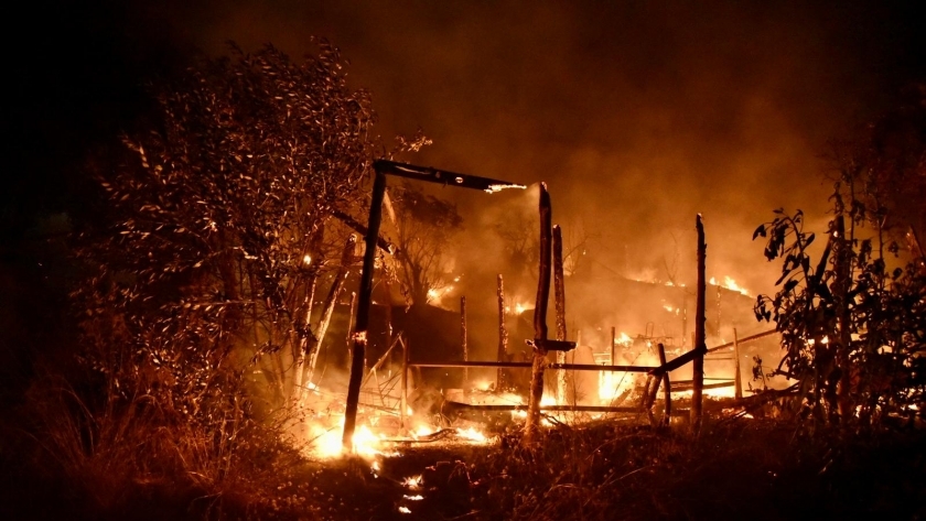 حريق مخيم فاثي للمهاجرين باليونان