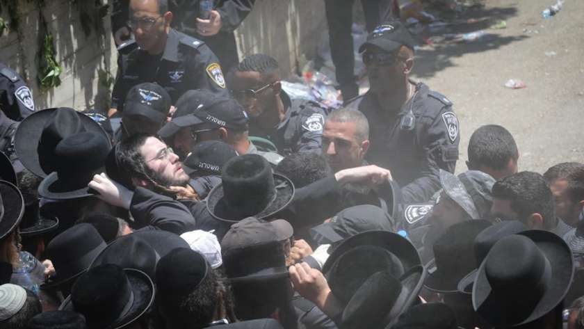 اشتباكات عنيفة في تل أبيب