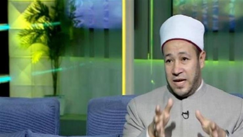 الدكتور محمد عبدالسميع أمين الفتوى بدار الإفتاء المصرية