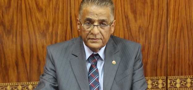 إبراهيم شاهين وكيل أول النقابة العامة للمهن التعليمية