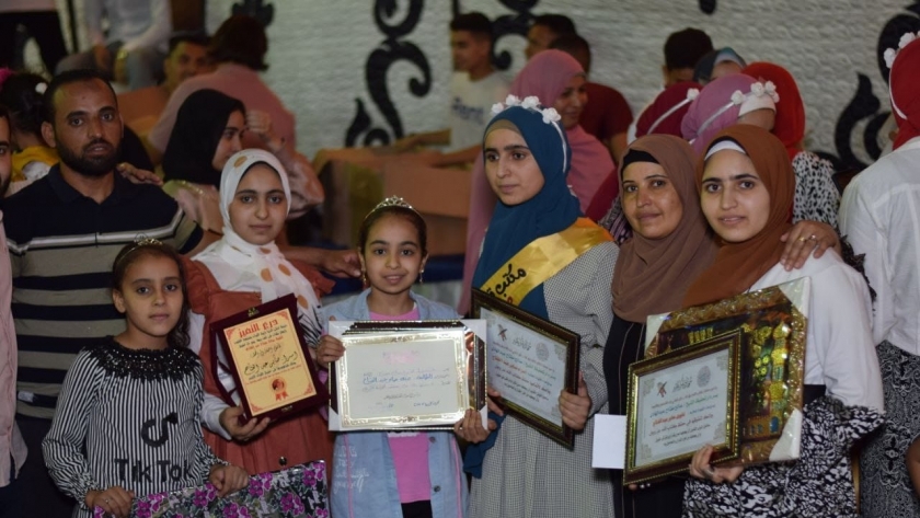تكريم 150 طالبا من حفظة القرآن الكريم في قرية النويرة ببني سويف