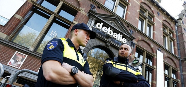 عناصر من الشرطة الهولندية - أرشيفية