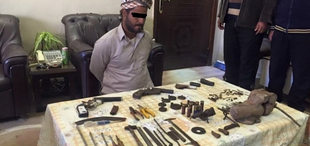 ضبط عامل يدير ورشة لتصنيع الأسلحة فى الإسكندرية