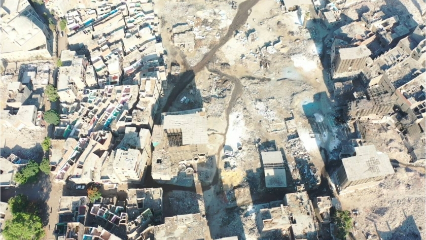المباني المحيطة بمنطقة سور مجرى العيون