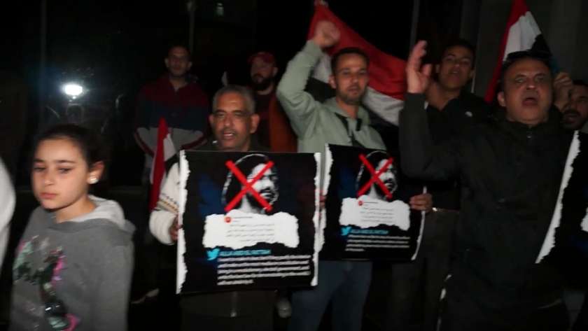صورة من الوقفة التضامنية مع السيادة المصرية